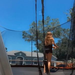 Meet your Posher, Rayna